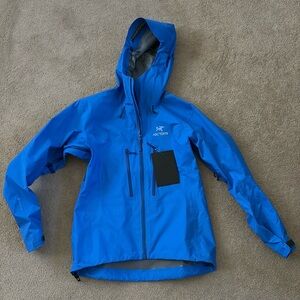 NEW Arc’teryx Alpha Jacket